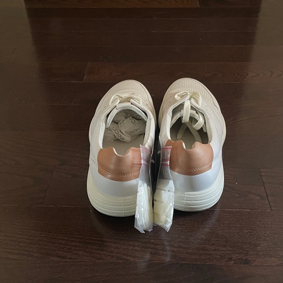 ECCO Runner Mensize US 11 EU 41 - Picture 6 of 8